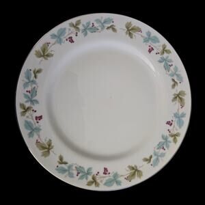 Vintage Fine China Japan Grapevine Dinner Plates Set of 2 Pattern 6701
